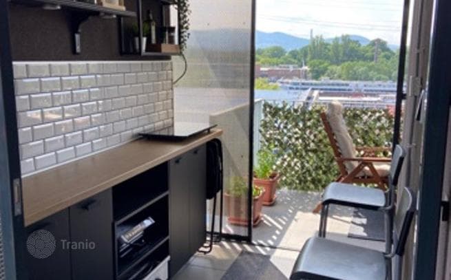 2-Bedroom Apartment with Danube Views in District 4, Budapest, photo 4