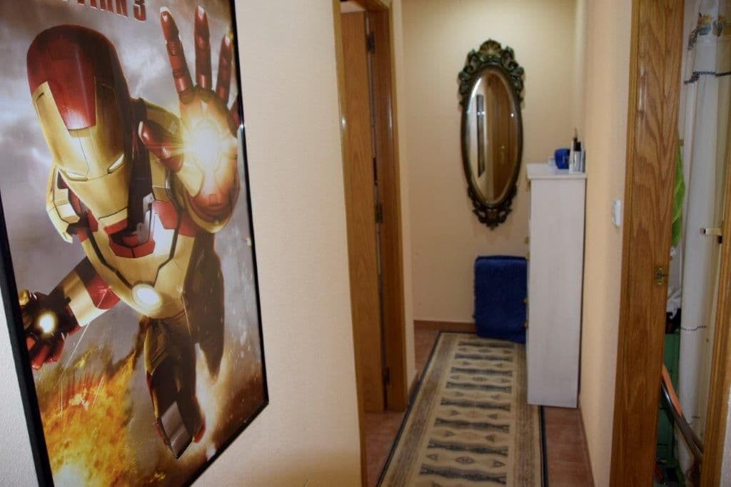 2-Bedroom Apartment in Guardamar del Segura, photo 2