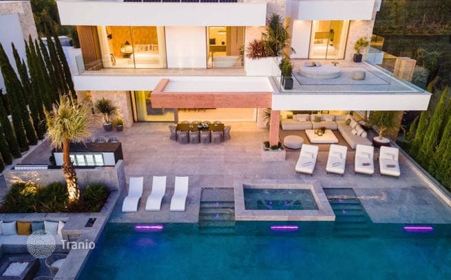 5-Bedroom Villa with Private Pool and Home Theater in Marbella, photo 5