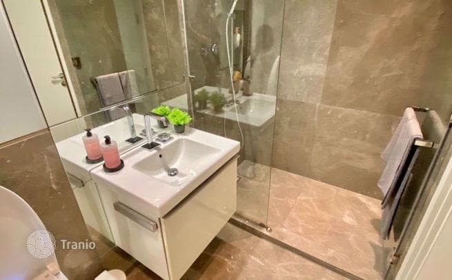 2-Bedroom Condo in Pathum Wan, Bangkok, photo 5