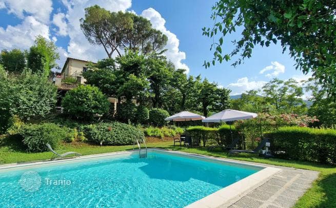 4-Bedroom Villa in Arezzo, Italy, photo 3