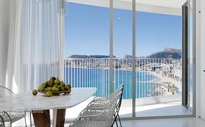 3-Bedroom Beachfront Apartment with Pool in Calpe, Alicante, photo 5
