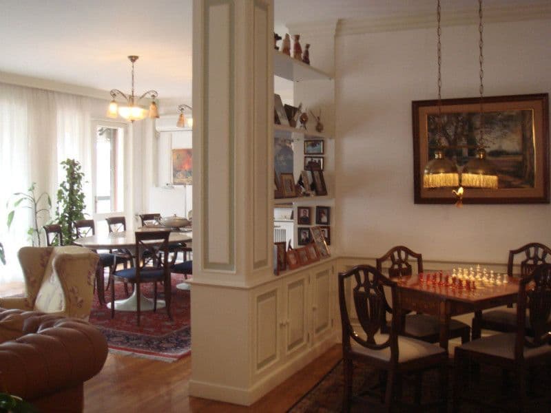 5-Bedroom Apartment in Barcelona, photo 2