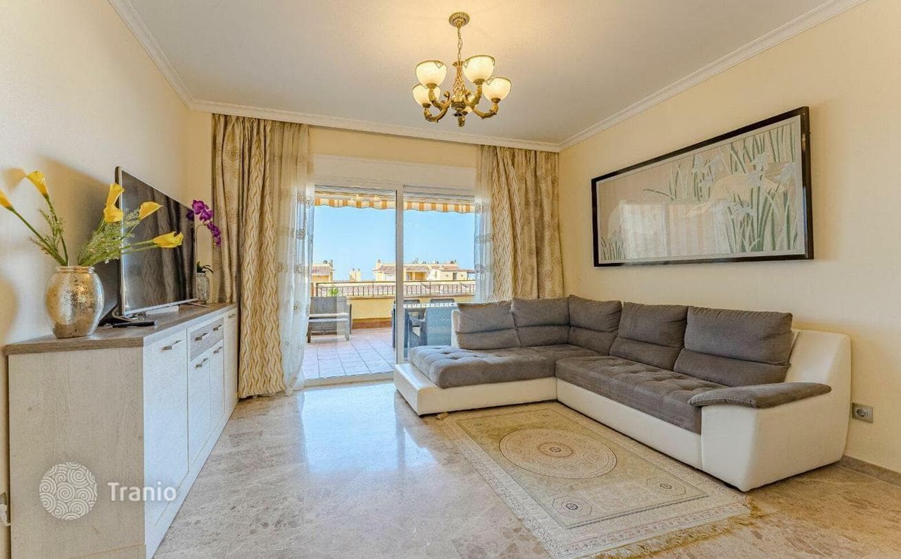 2-Bedroom Furnished Apartment with Parking in Puerto de Santiago, Tenerife, photo 4