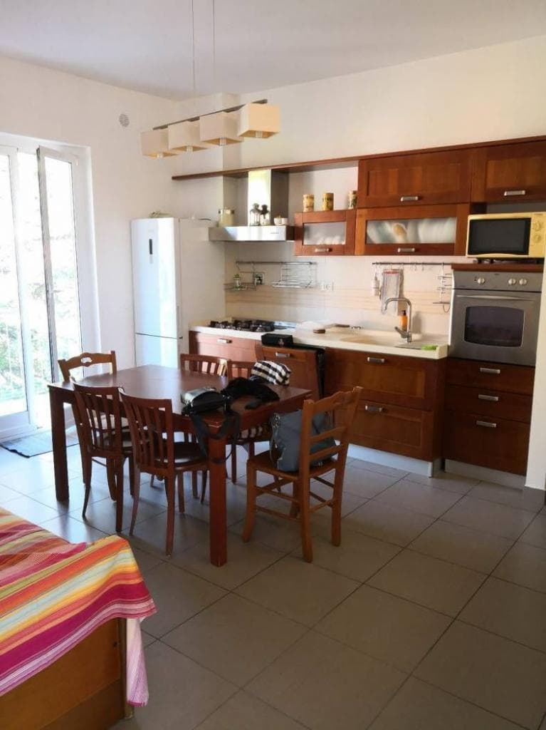 Квартира в Империи, Италия, 80 м²