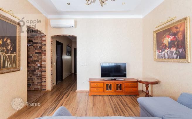 1-Bedroom Apartment with Panoramic Balcony in Khamovniki, Moscow, photo 2