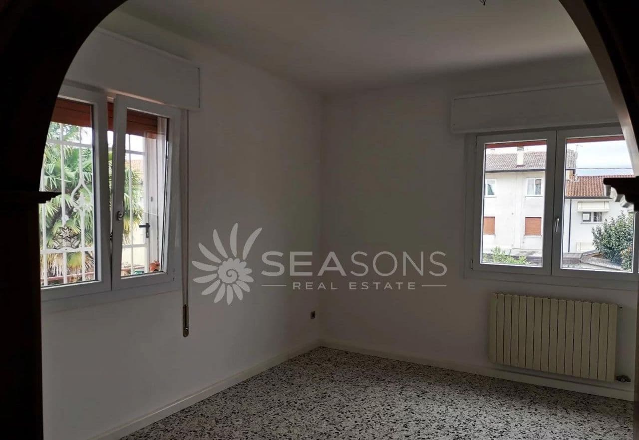 3-Bedroom Apartment in Jesolo, Italy, photo 4