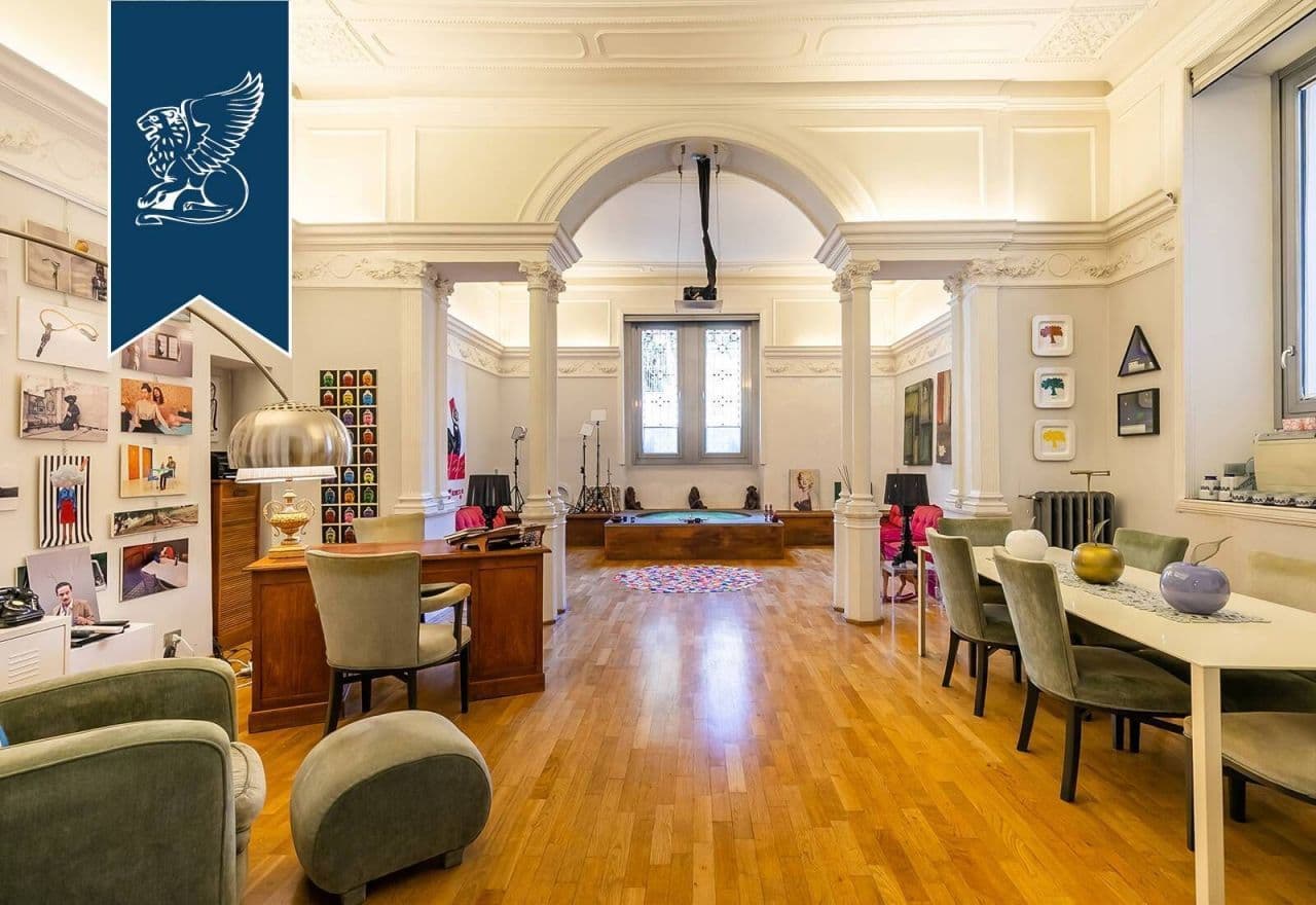 3-Bedroom Apartment in Rome, photo 2
