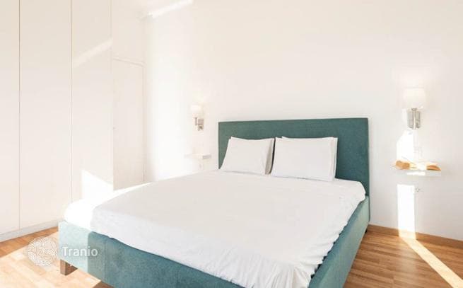 3-Bedroom Penthouse with Balcony and Mountain View in Athens, photo 5