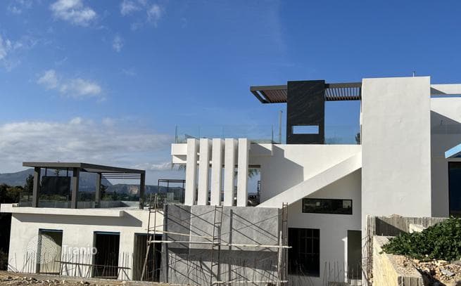 Luxury Villa with Pools, Tennis Court and Home Cinema in Gavalohori, Crete
