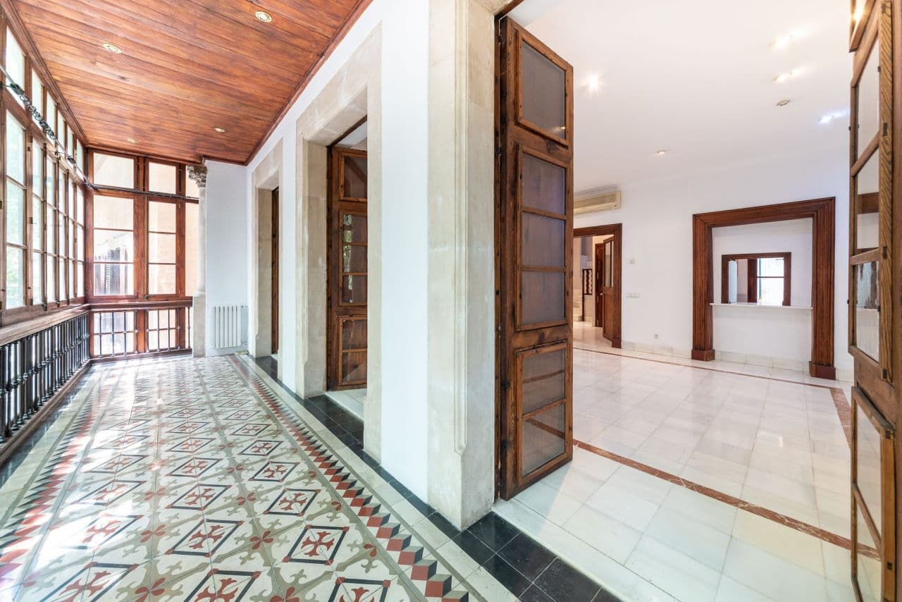 3-Bedroom Apartment in Palma de Mallorca, photo 2