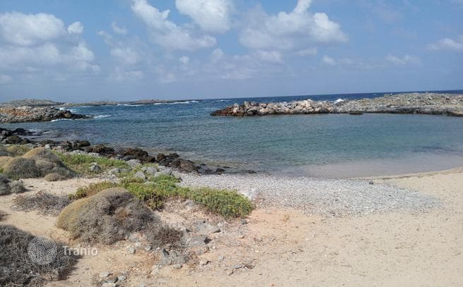 Beachfront Land Plot with Buildings in Stavros, Crete, photo 3