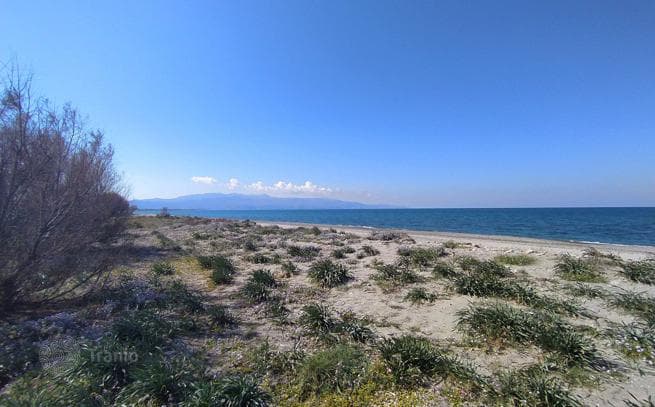 Beachfront Land Plot in Platanyas, Crete