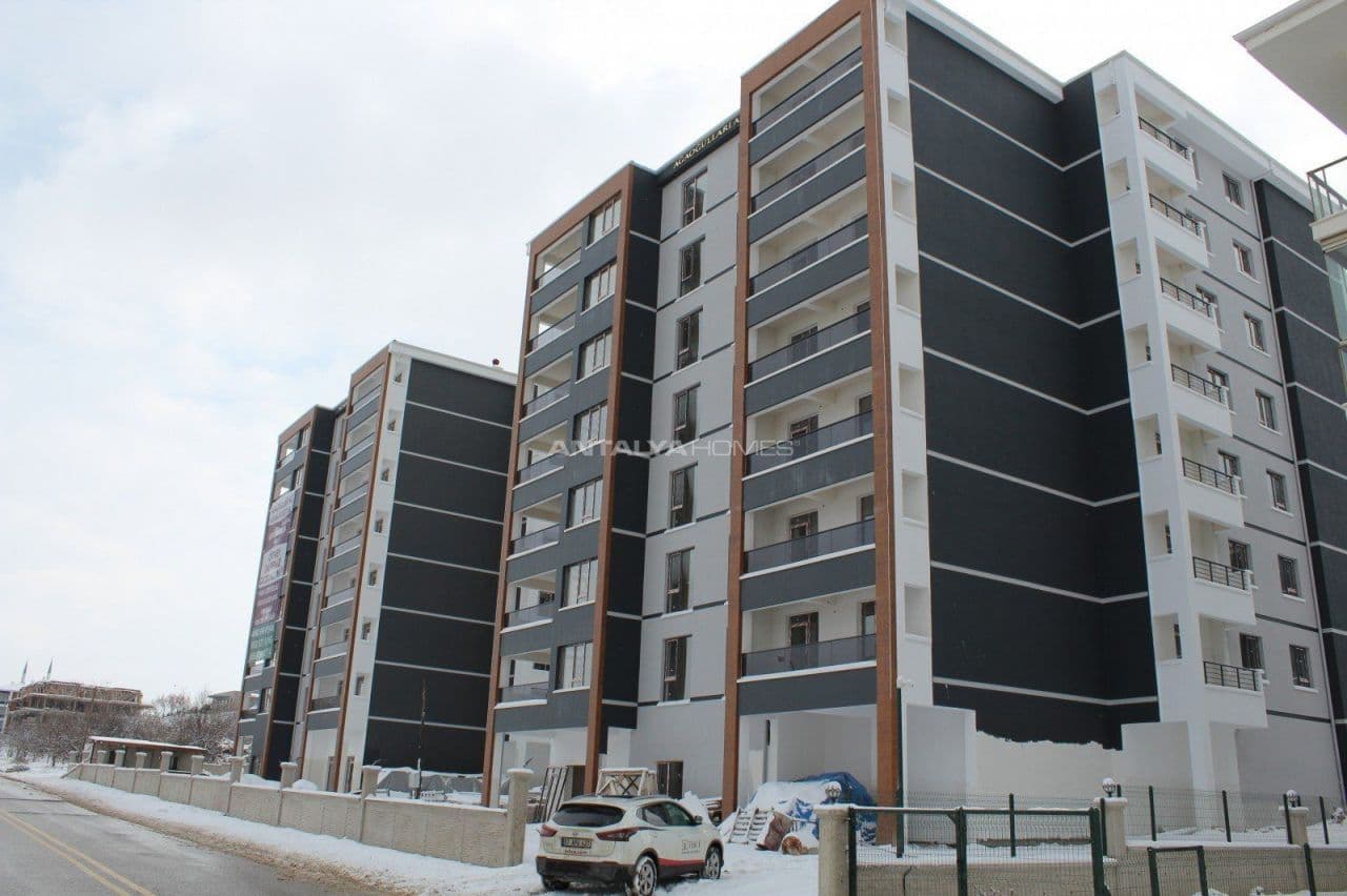 4-Bedroom Apartment in Golbasi, Ankara, photo 2