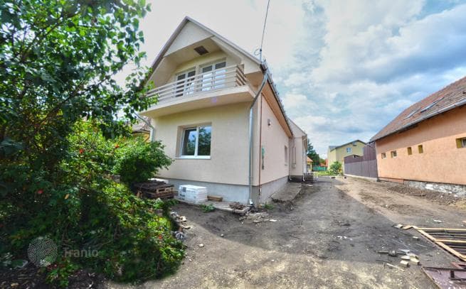 4-Bedroom House in District XIX, Budapest