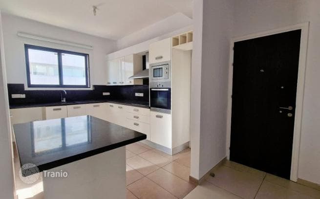 3-Bedroom Apartment with Parking in Nicosia, Cyprus, photo 2