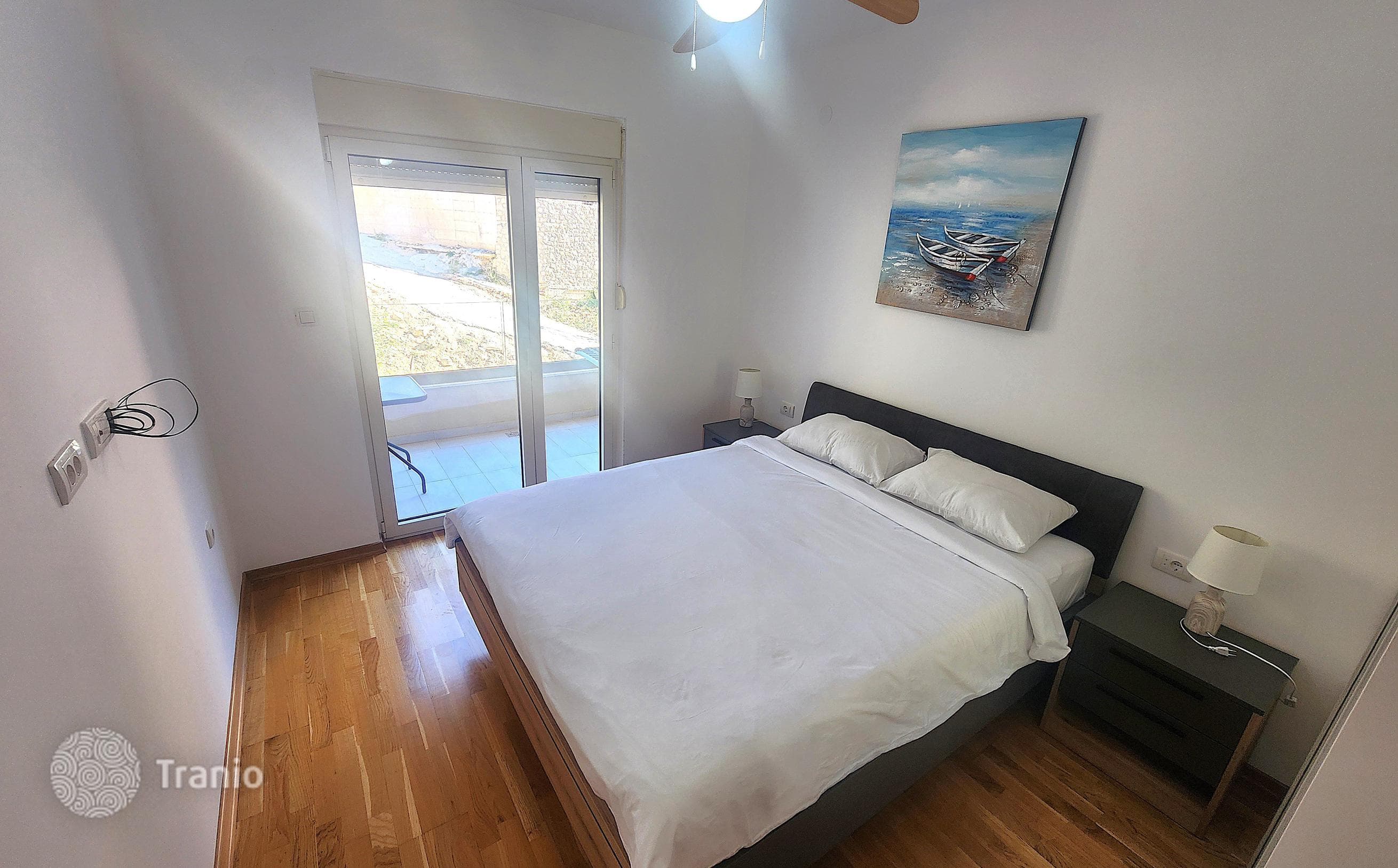 2-Bedroom Apartment with Mountain View in Becici, Budva, photo 3