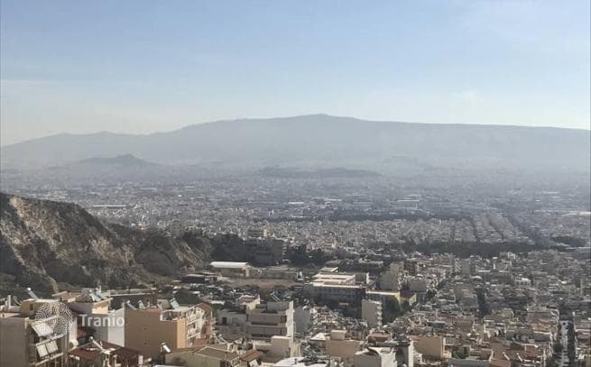 Maisonette with Panoramic Acropolis View in Korydallus, Athens
