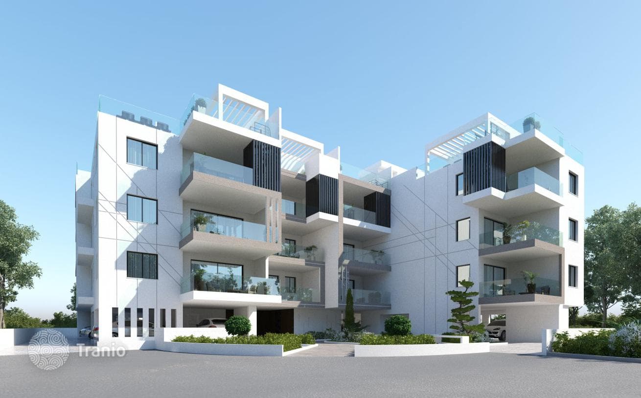 New 1–2-Bedroom Apartments with Lake View in Larnaca, Cyprus, photo 2