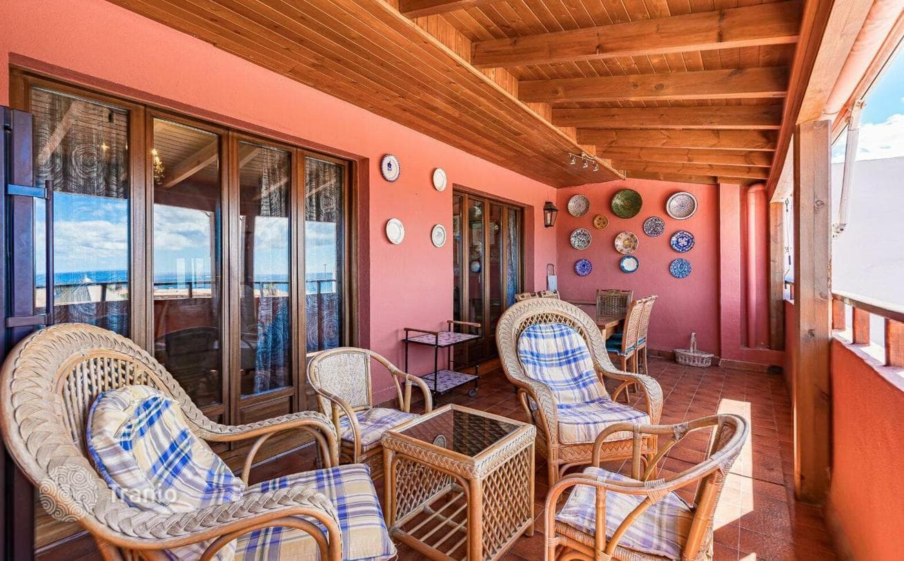 3-Bedroom Duplex with Sea View in Playa de las Americas, Tenerife, photo 2