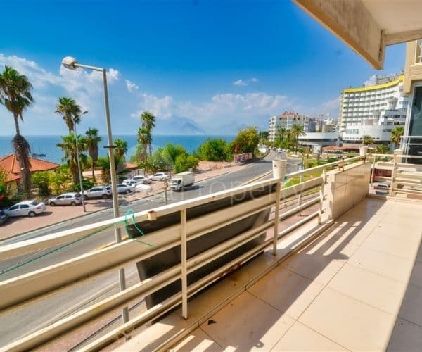 Квартира в Анталии, Турция, 150 м²