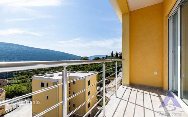 2-Bedroom Apartment with Roof Terrace in Herceg Novi, Montenegro
