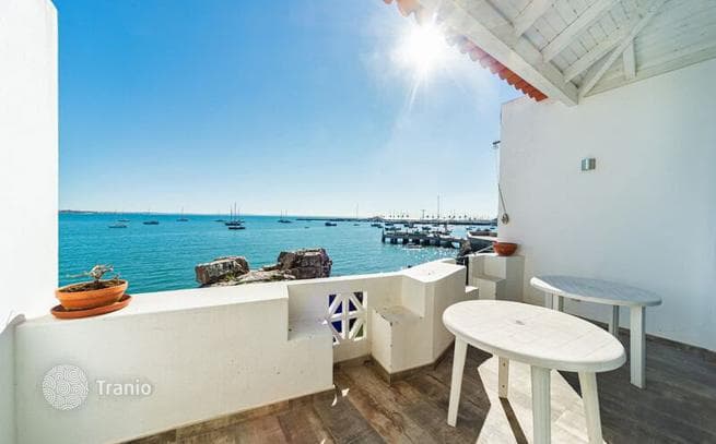 2-Bedroom Villa in Cascais, Portugal, photo 4