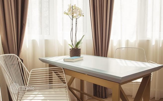 9-Room Hotel with Garden and Private Parking in Budva