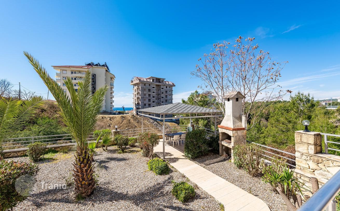 3-Bedroom (4+1) Apartment in Avsallar, Alanya