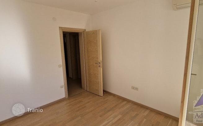 1-Bedroom Apartment with Sea View in Becici, Budva, photo 5