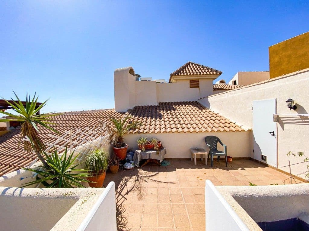 2-Bedroom Apartment in Punta Prima, photo 3