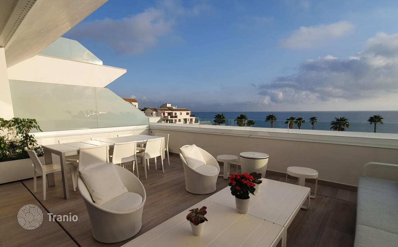 4-Bedroom Luxury Penthouse with Sea View in Denia, Alicante, photo 5