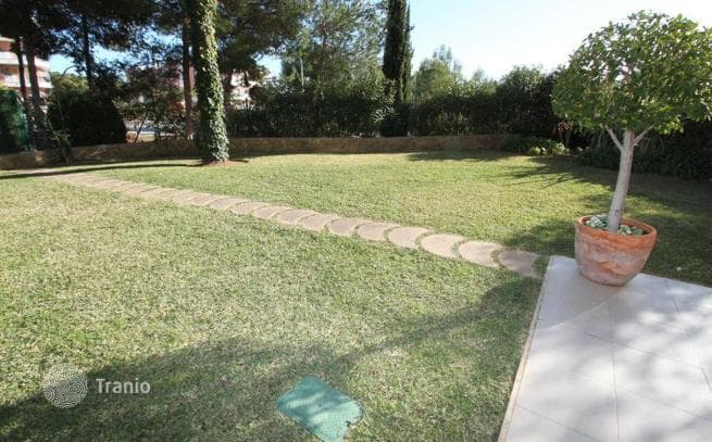 4-Bedroom Apartment with Private Garden in Sol de Mallorca, Mallorca, photo 2