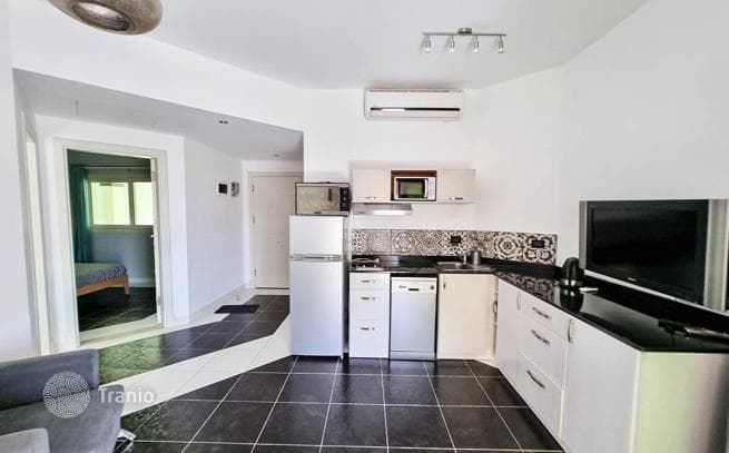 2-Bedroom Apartment in a Residential Complex with Private Beach, photo 3