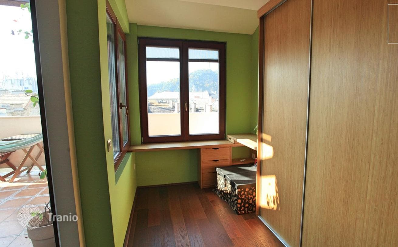 2-Bedroom Penthouse with City View near the Danube in Budapest, photo 5