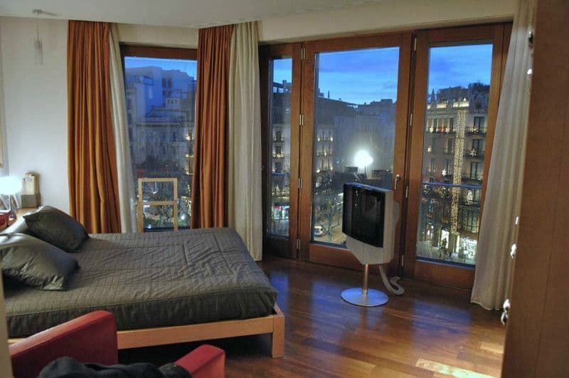 3-Bedroom Apartment in Barcelona, photo 5