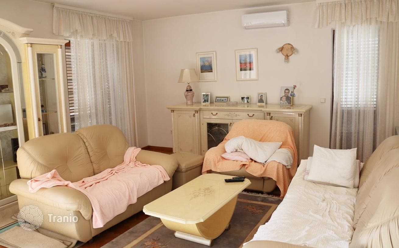 3-Bedroom House with Terrace and Garden in Trogir, photo 3