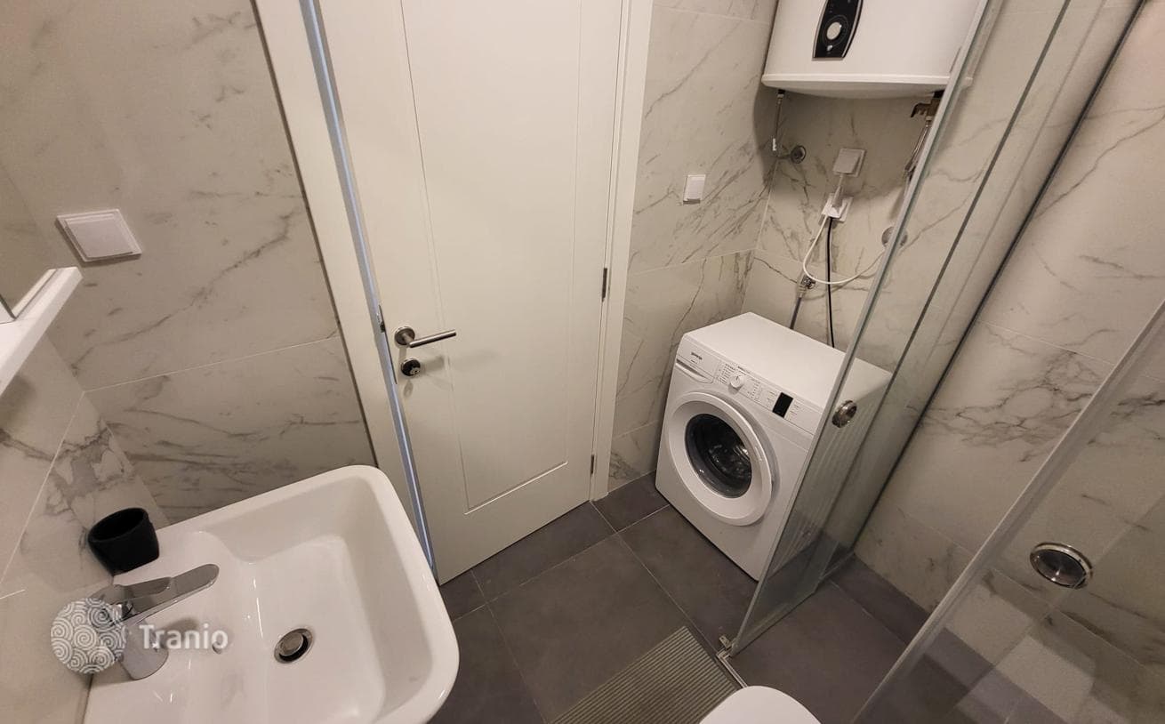 1-Bedroom Apartment with Sea View in Becici, Budva, photo 3
