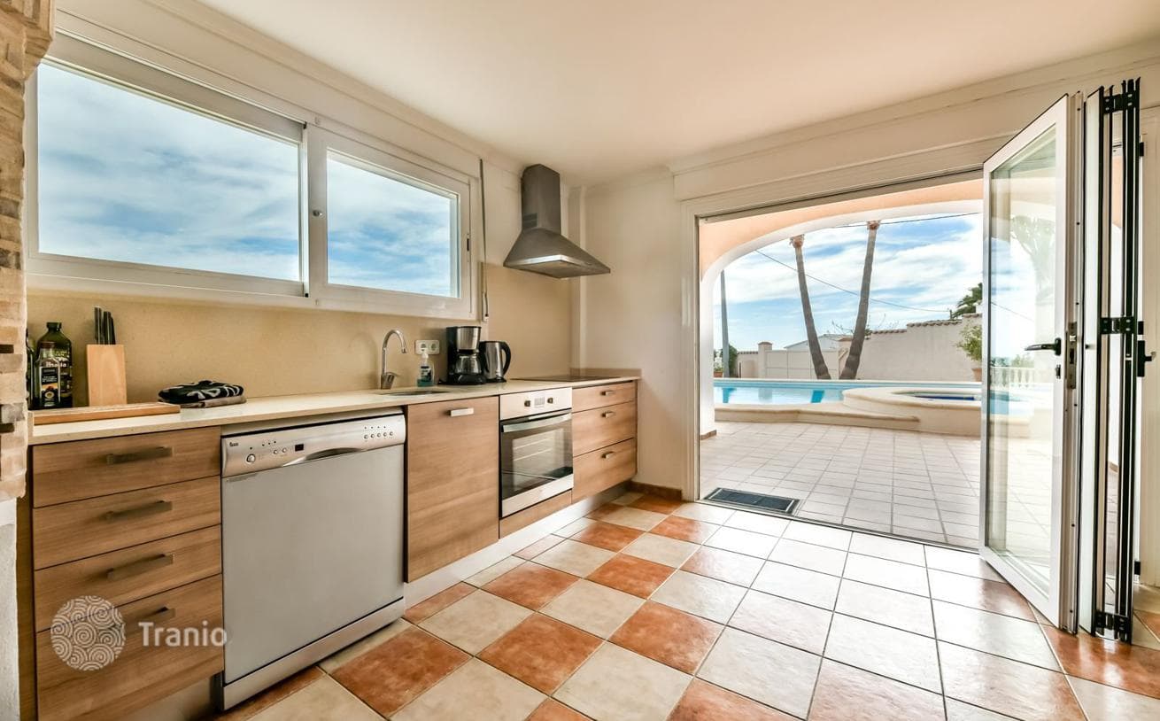 6-Bedroom Villa with Bay View in Calpe, photo 4
