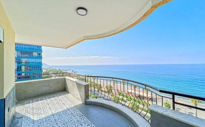 Stylish Beachfront Apartment in Mahmutlar, Alanya, photo 2
