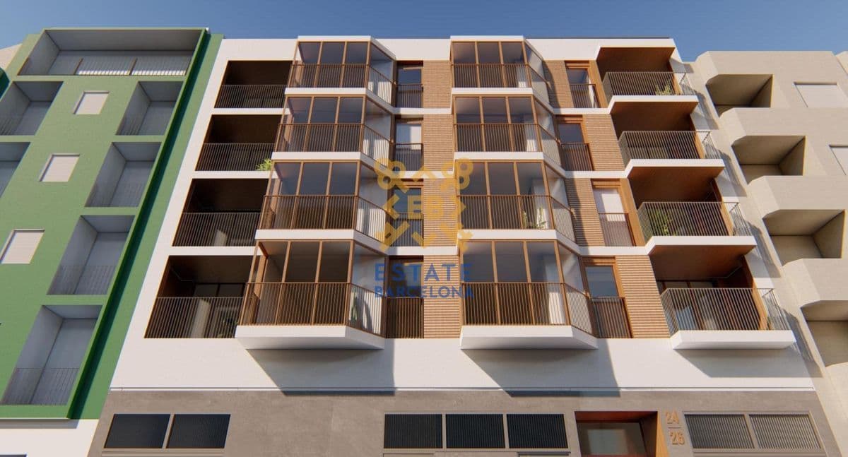3-Bedroom Apartment in Valencia, photo 2