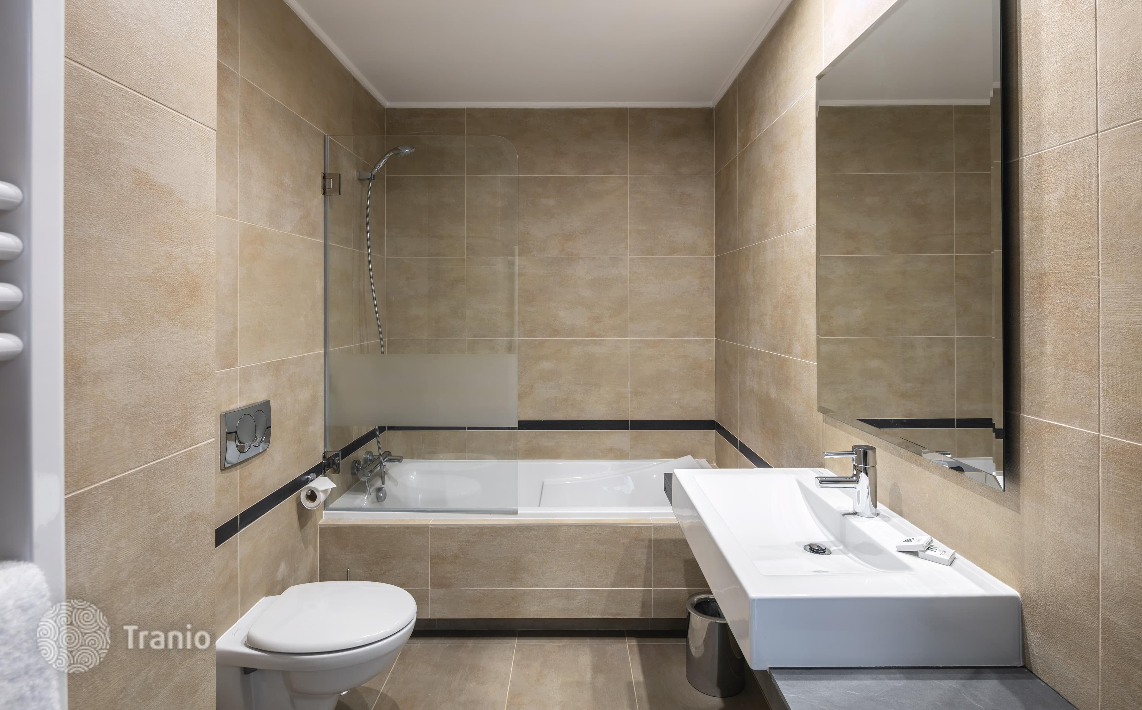 2-Bedroom Townhouse with Private Pool and Garden in Carvoeiro, photo 5
