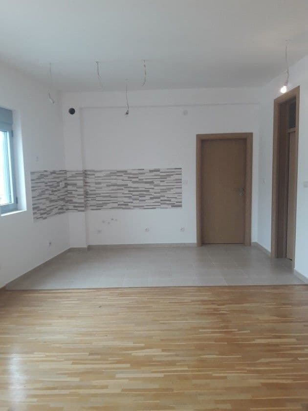 1-Bedroom Apartment in Ulcinj, photo 5