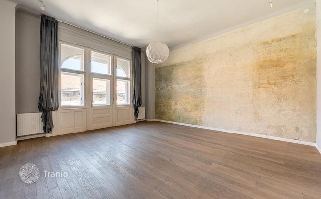 3-Bedroom Apartment in Budapest, Hungary, photo 3