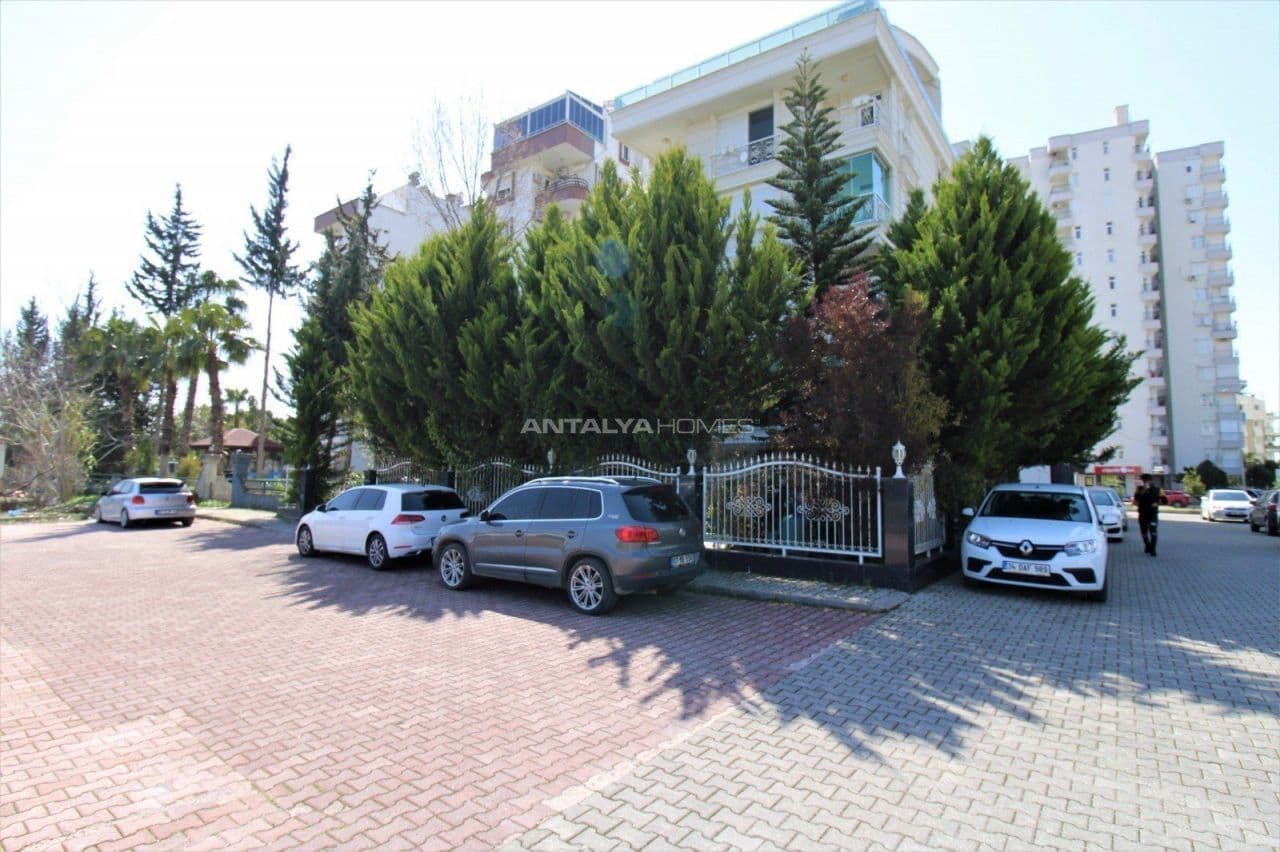 4-Bedroom Apartment in Muratpasa, Antalya, photo 2