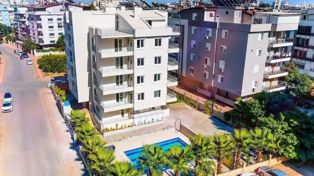 4-Bedroom Penthouse in Konyaalti, Antalya, photo 2