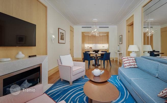 3-Bedroom Apartment with Terrace Views in Tivat, photo 5