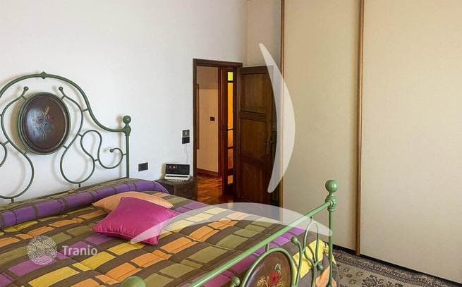5-Bedroom Villa in Subbiano, Italy, photo 5