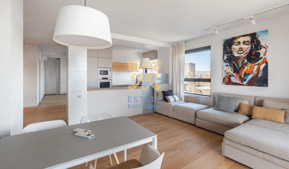 2-Bedroom Apartment in Barcelona, photo 2