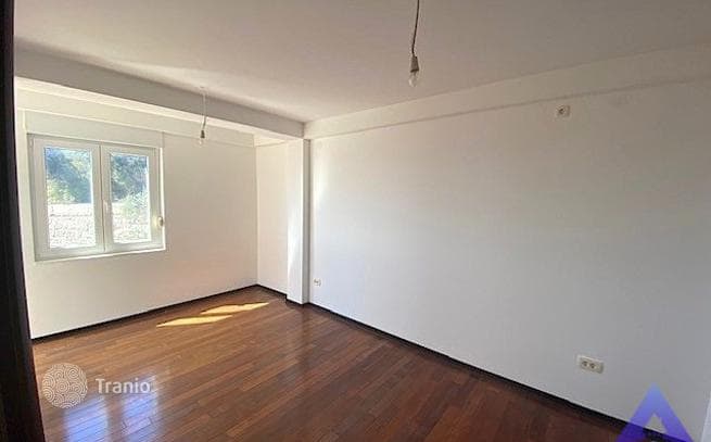 2-Bedroom Apartment with Sea View in Petrovac, photo 2
